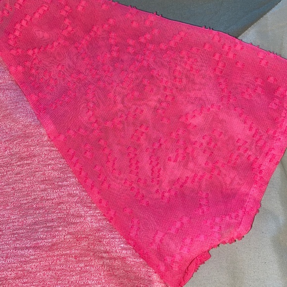 Miss Me Shirt Women’s Size XS Pink Aztec Design Short Sleeve Shirt - Picture 5 of 6